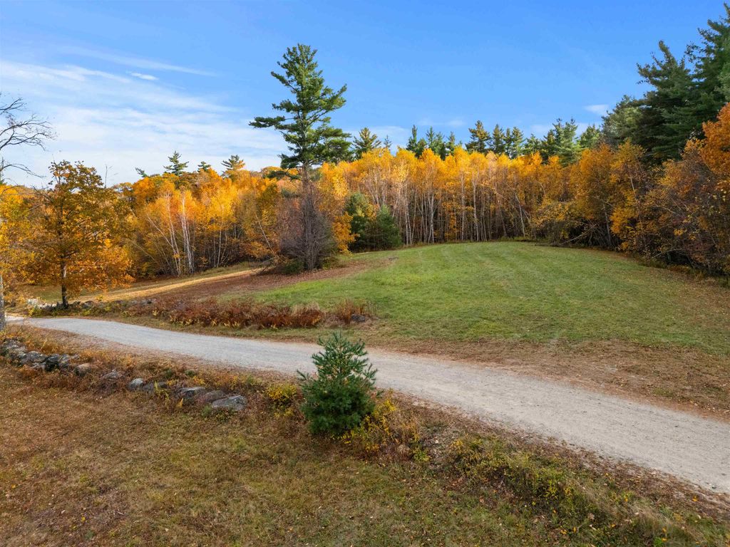 Photo of 8 Stonegate Farm Road, Temple, NH 03084 (MLS # 5067304)