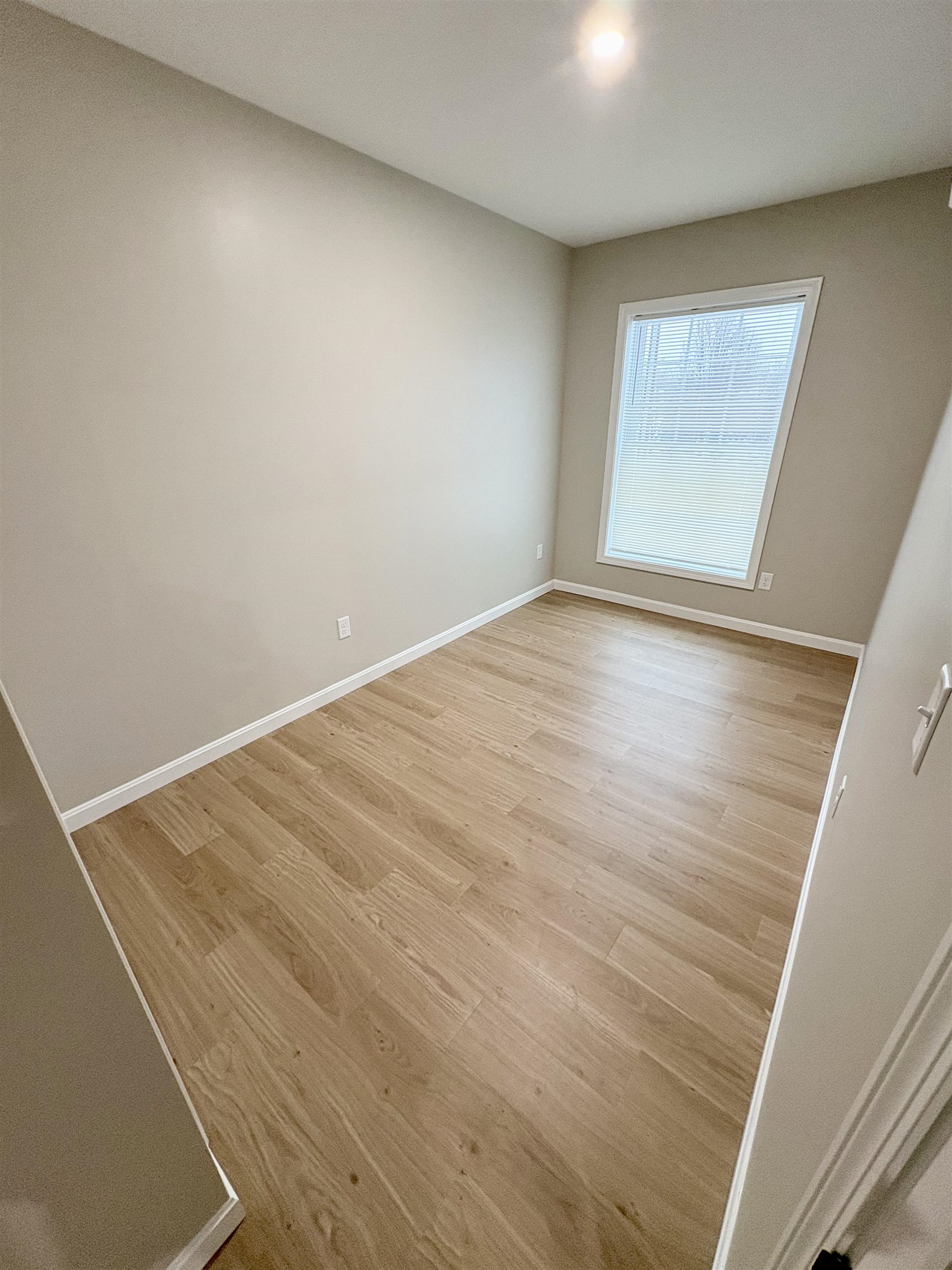 15 Mountain Road 202