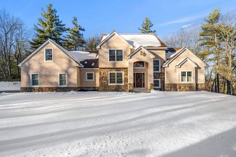 Photo of 3 Winterberry Road, Brookline, NH 03033 (MLS # 5075970)