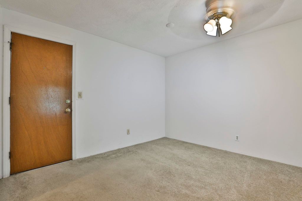 Photo of 12 Strawberry Bank Road #14, Nashua, NH 03062 (MLS # 5062181)