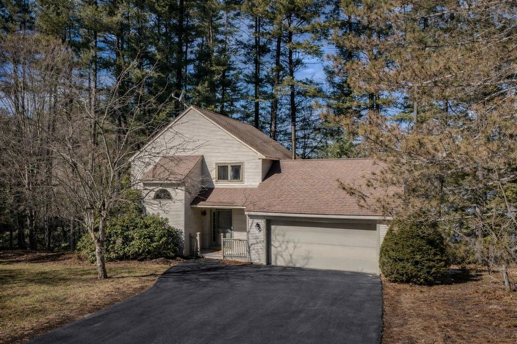 Photo of 10 Owls Court, Merrimack, NH 03054 (MLS # 5078804)