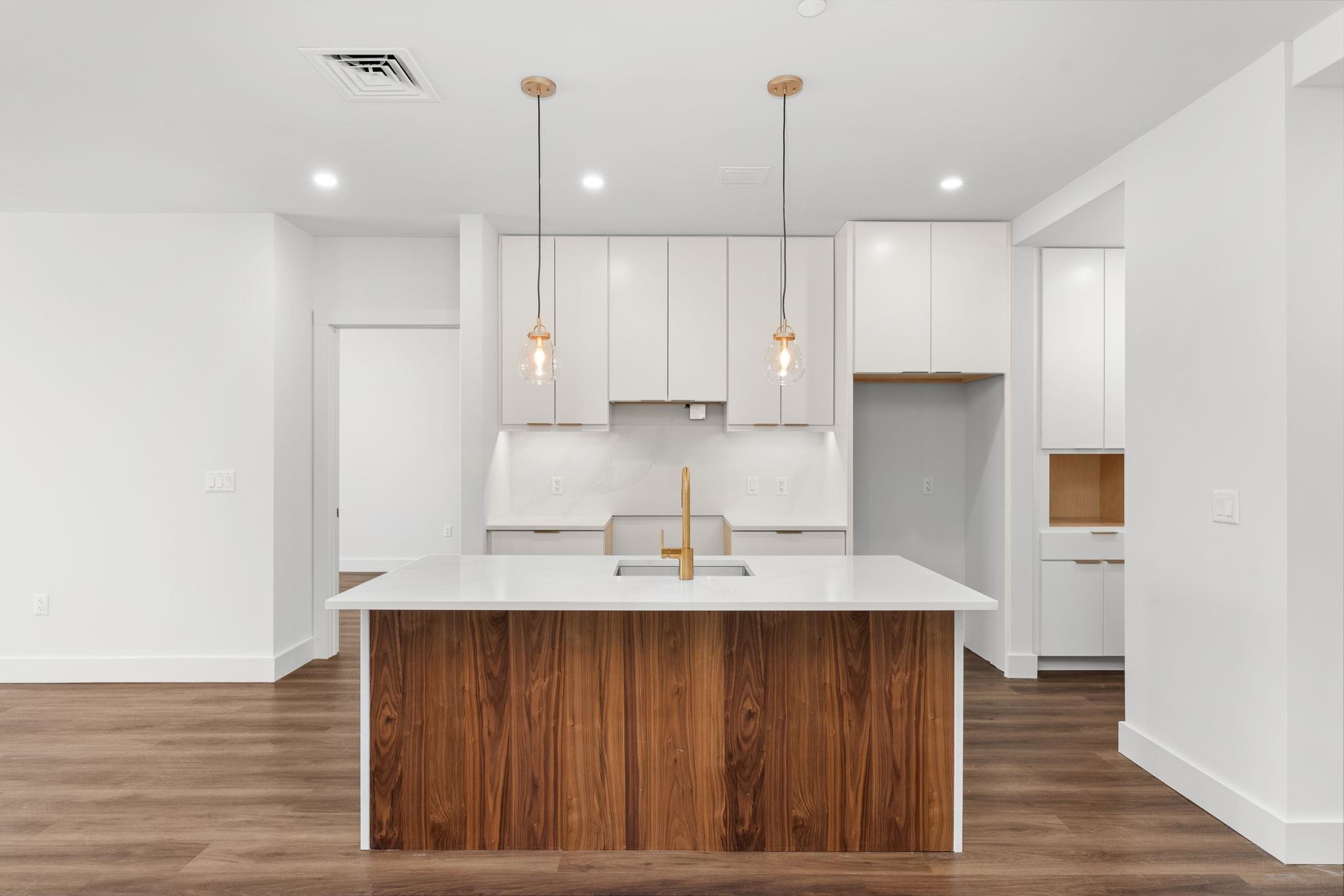 125 Cambrian Way 613