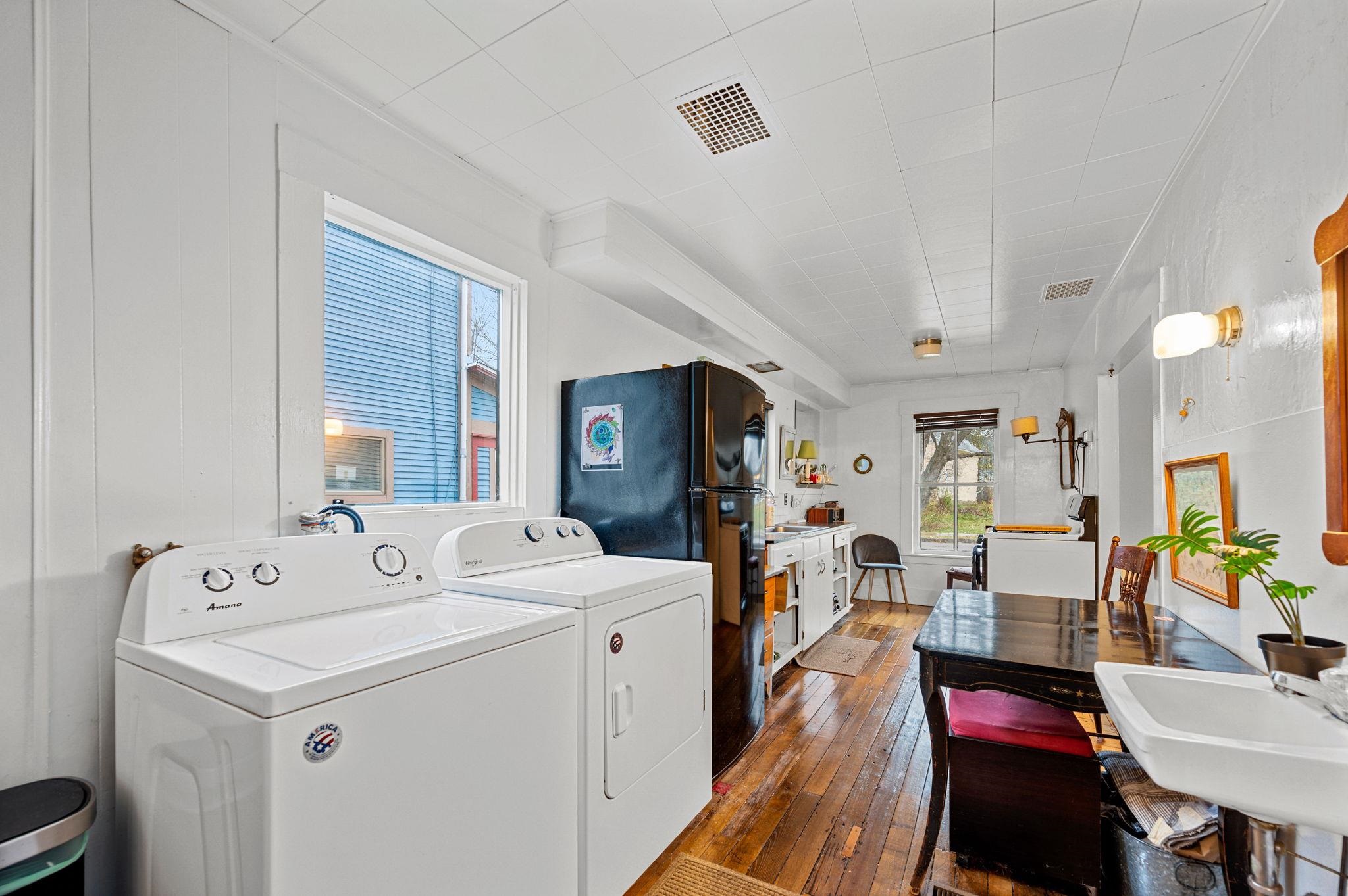 Morristown, Vermont 05661, United States, 3 Bedrooms Bedrooms, ,2 BathroomsBathrooms,Residential,Active,241510