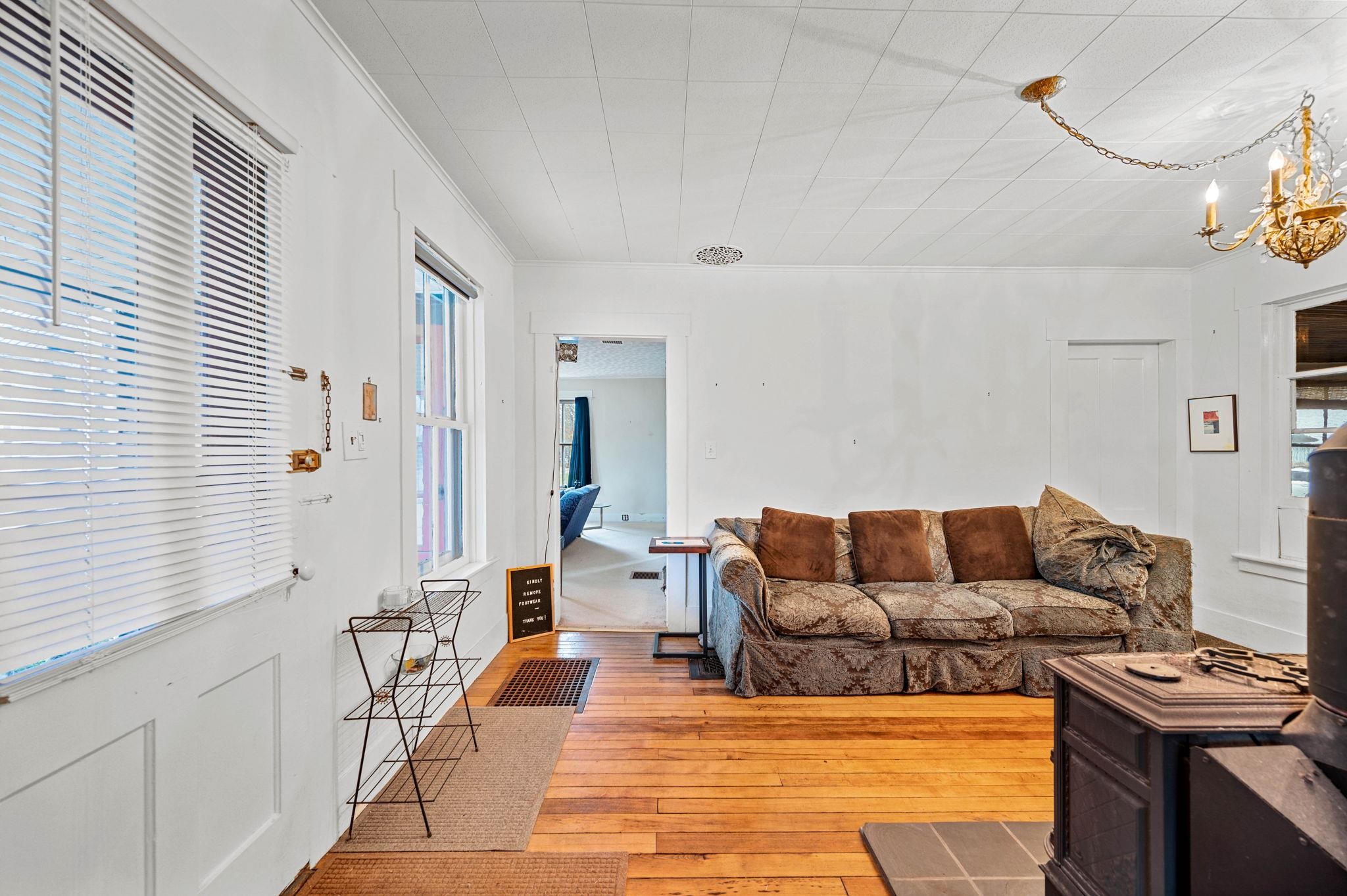 Morristown, Vermont 05661, United States, 3 Bedrooms Bedrooms, ,2 BathroomsBathrooms,Residential,Active,241510