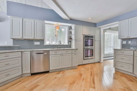 38 Old Manchester Road Amherst NH 03031