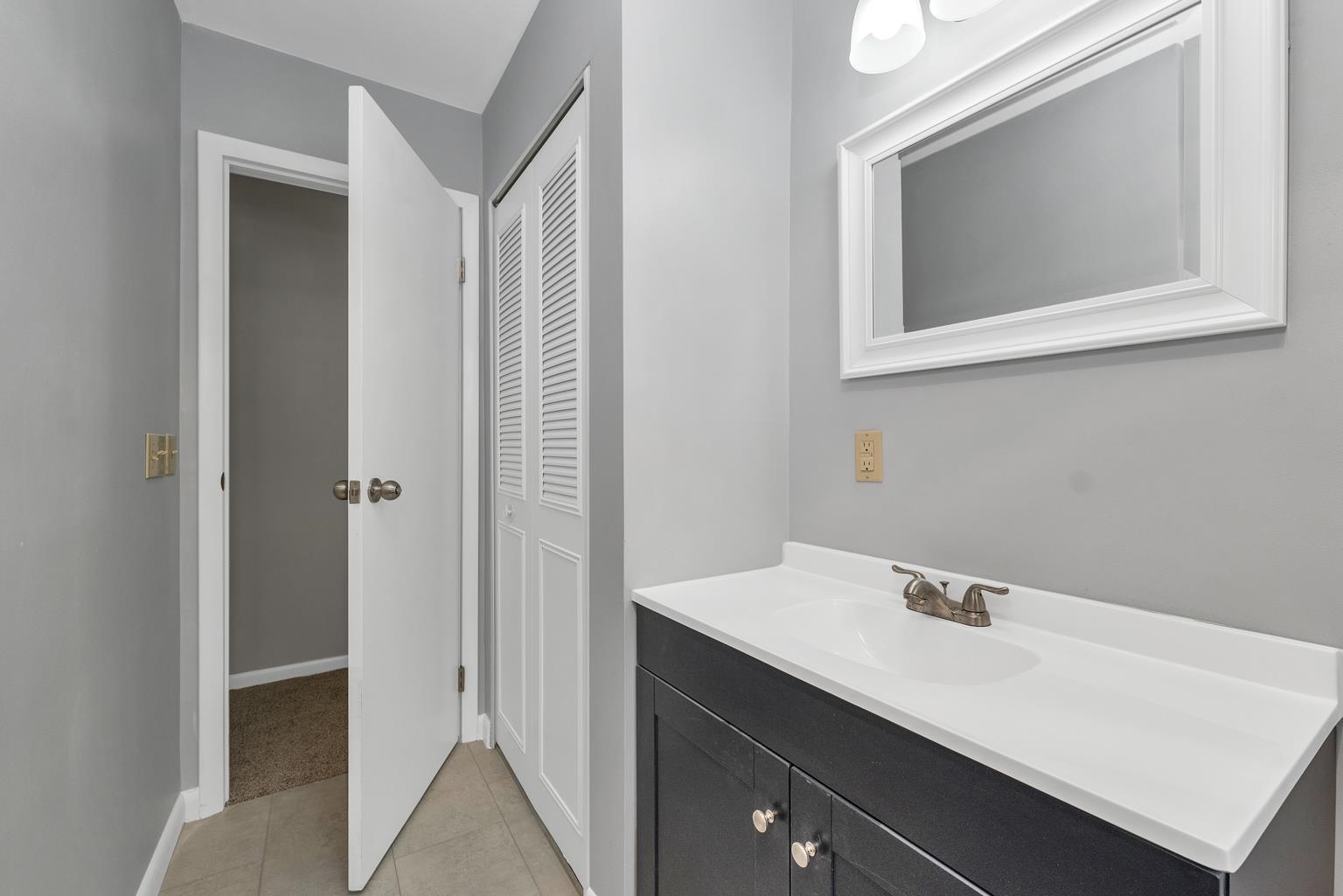 Loudon, New Hampshire 03307, United States, 3 Bedrooms Bedrooms, ,1 BathroomBathrooms,Residential,Active,135556