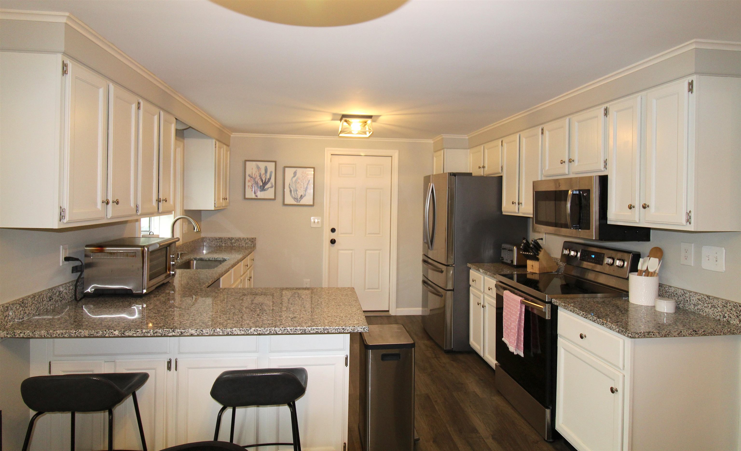 35 Vernon Avenue