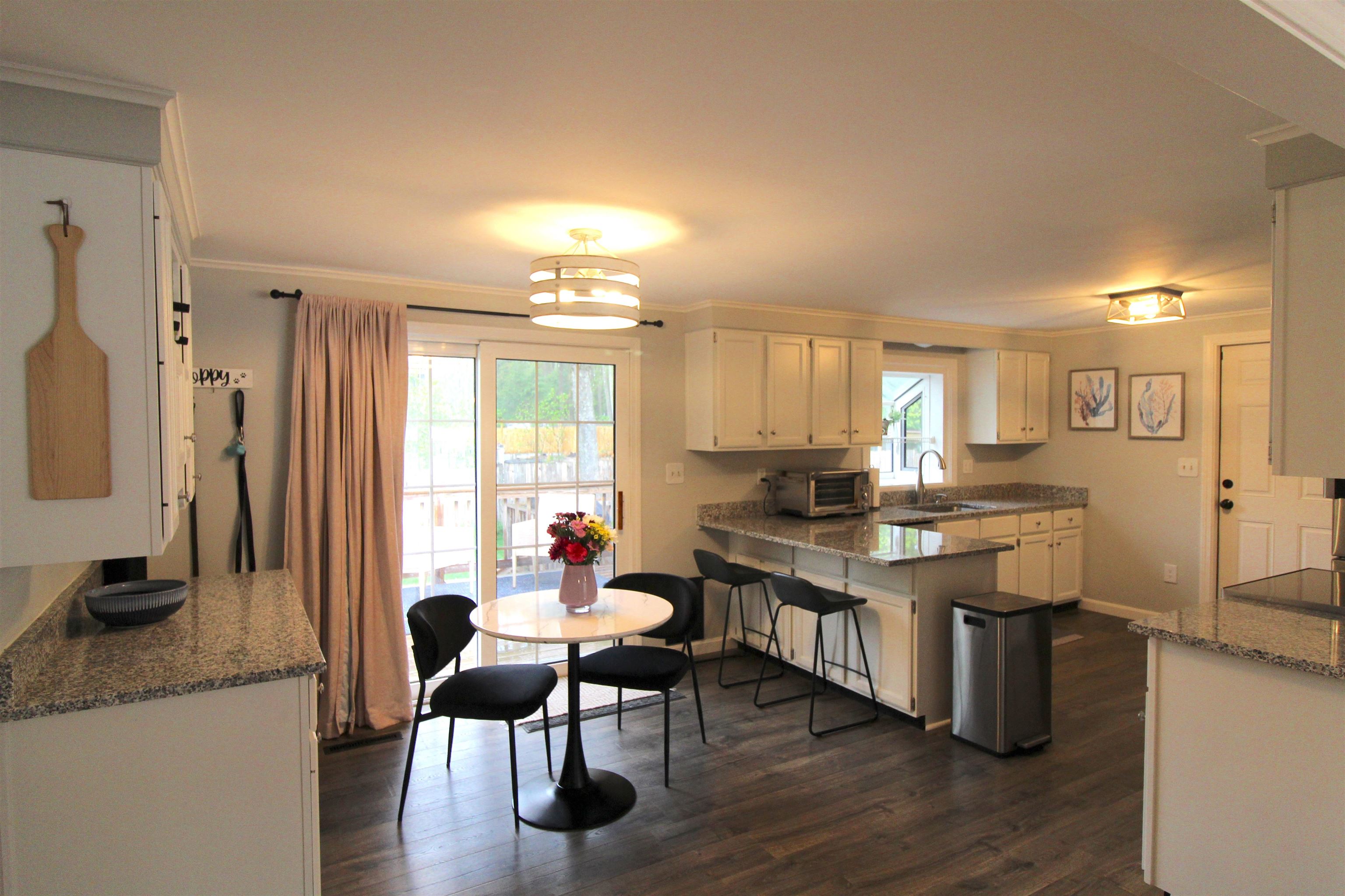 35 Vernon Avenue