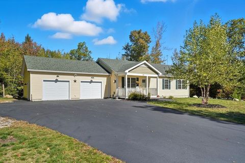 Photo of 42 Ingalls Terrace, Alton, NH 03809 (MLS # 5065845)