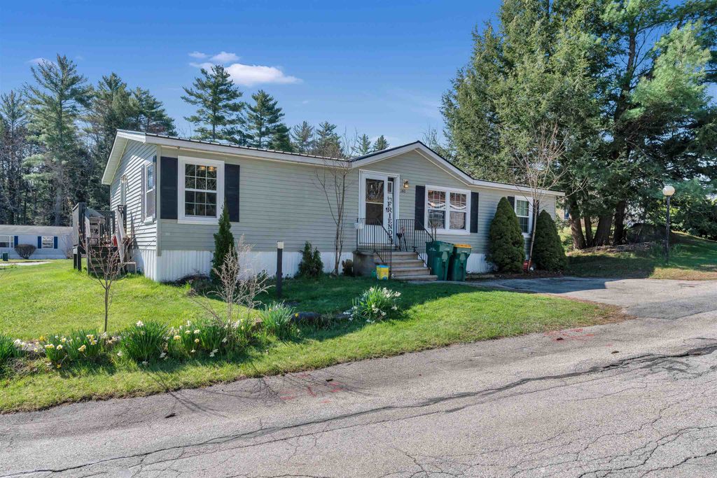 Photo of 148 Jamey Drive, Rochester, NH 03867 (MLS # 5086701)