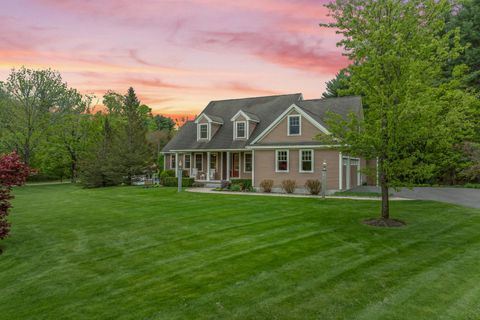 32 Rideout Road Hollis NH 03049