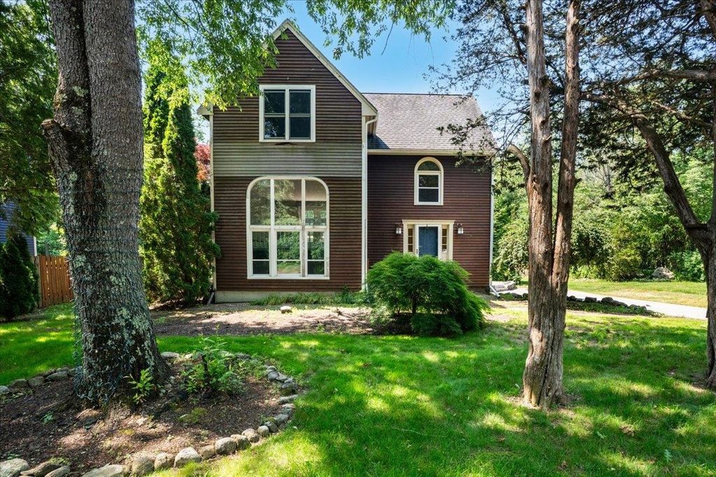 Photo of 60 Alderwood Drive, Stratham, NH 03885 (MLS # 5048926)