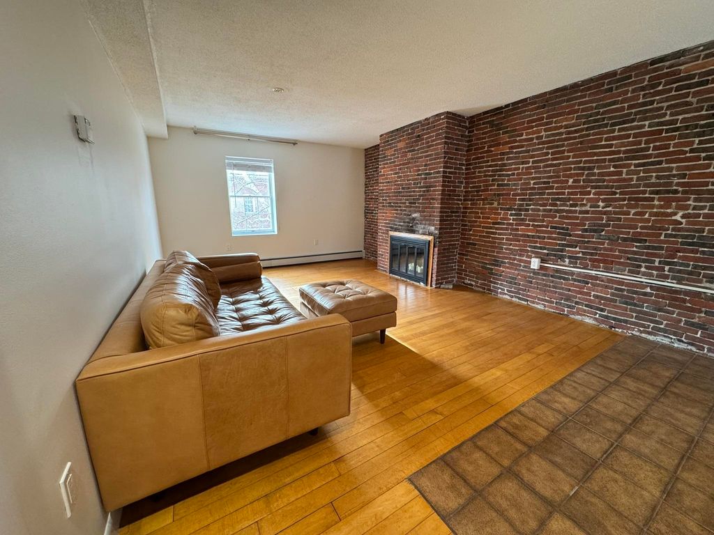 Photo of 105 West Merrimack Street #2, Manchester, NH 03101 (MLS # 5069055)