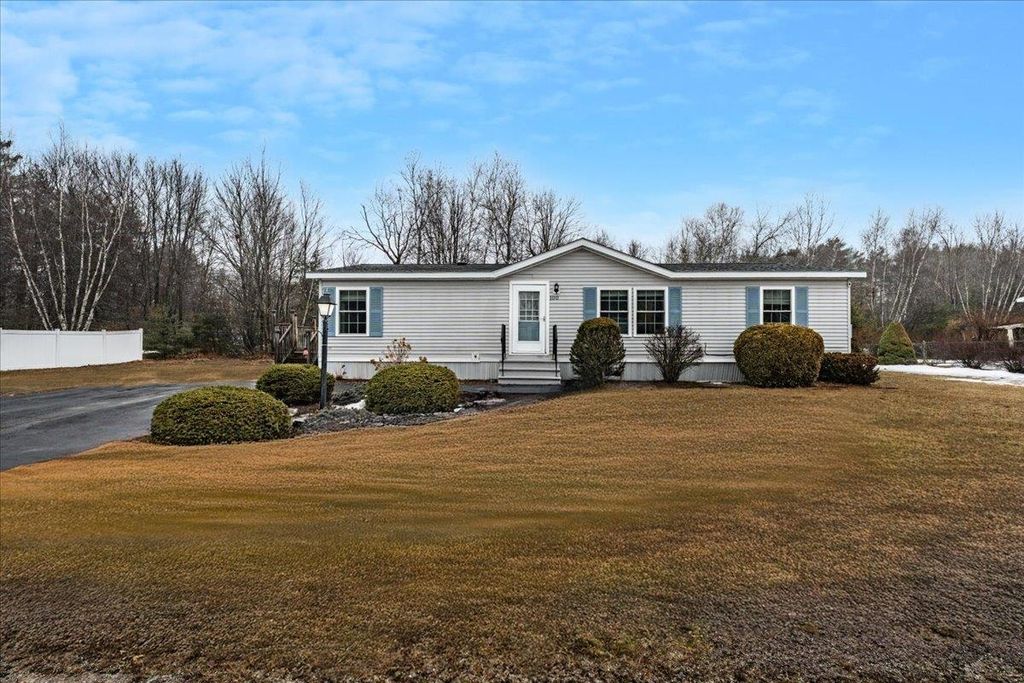 Photo of 100 Stacey Drive, Hopkinton, NH 03229 (MLS # 5079685)