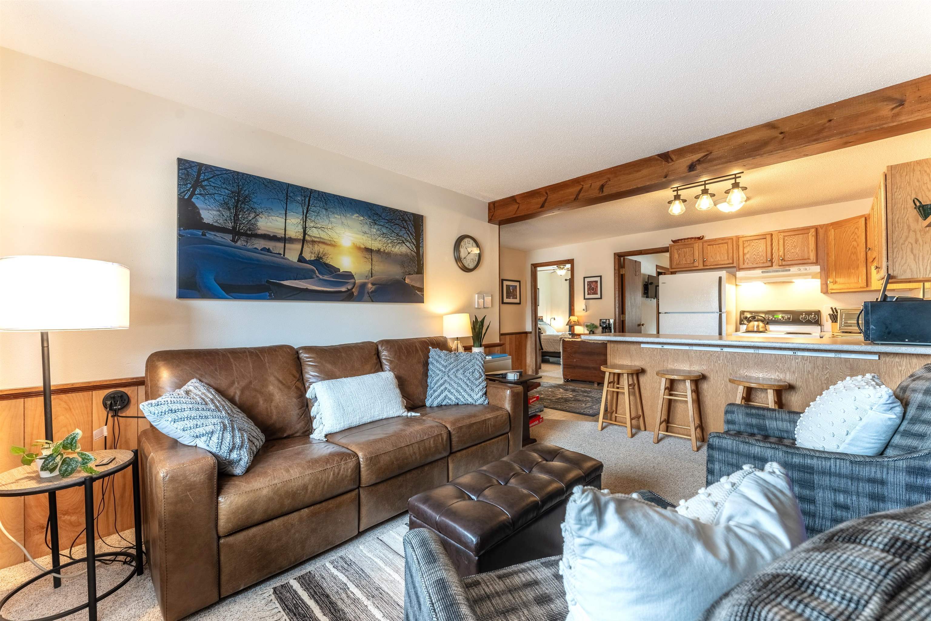 48 Linderhof Golf Course Road E-3