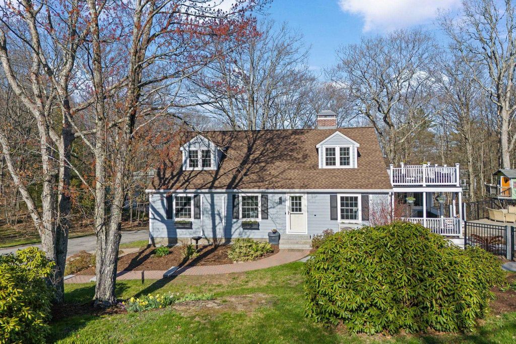 Photo of 59 Blaze Hill Road, Hopkinton, NH 03229 (MLS # 5087527)