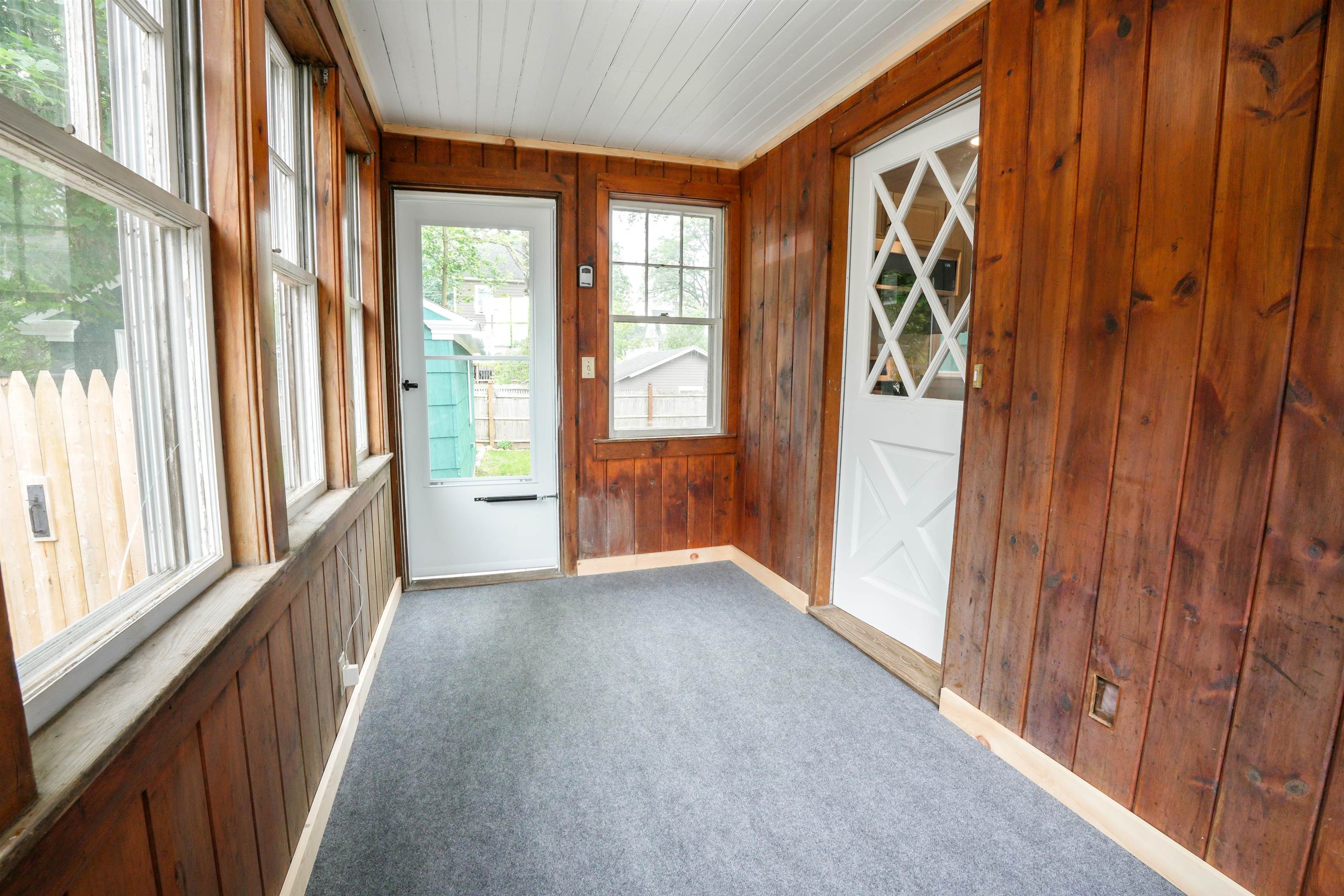 Nashua, New Hampshire 03060, United States, 3 Bedrooms Bedrooms, ,2 BathroomsBathrooms,Residential,Active,149060