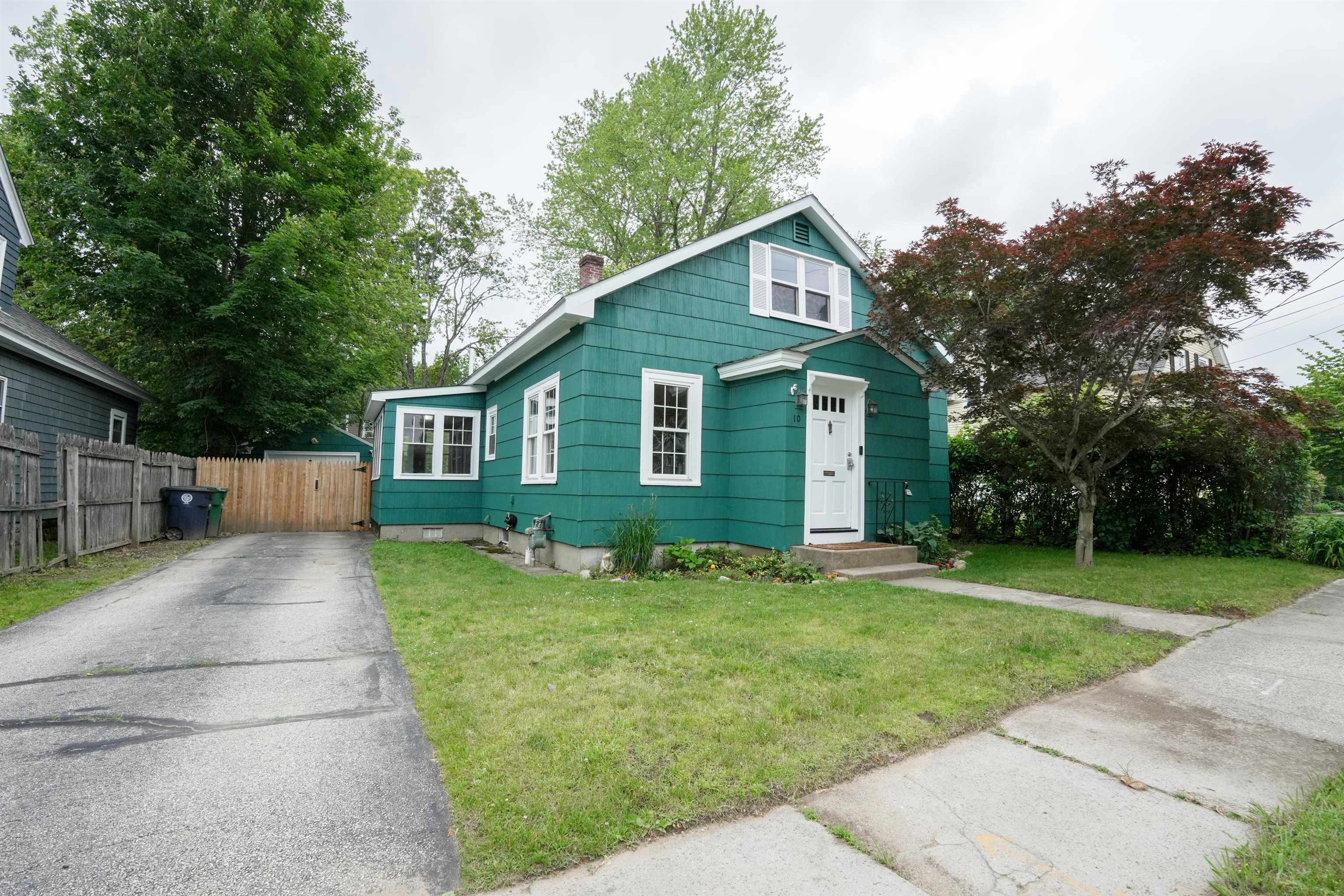 Nashua, New Hampshire 03060, United States, 3 Bedrooms Bedrooms, ,2 BathroomsBathrooms,Residential,Active,149060