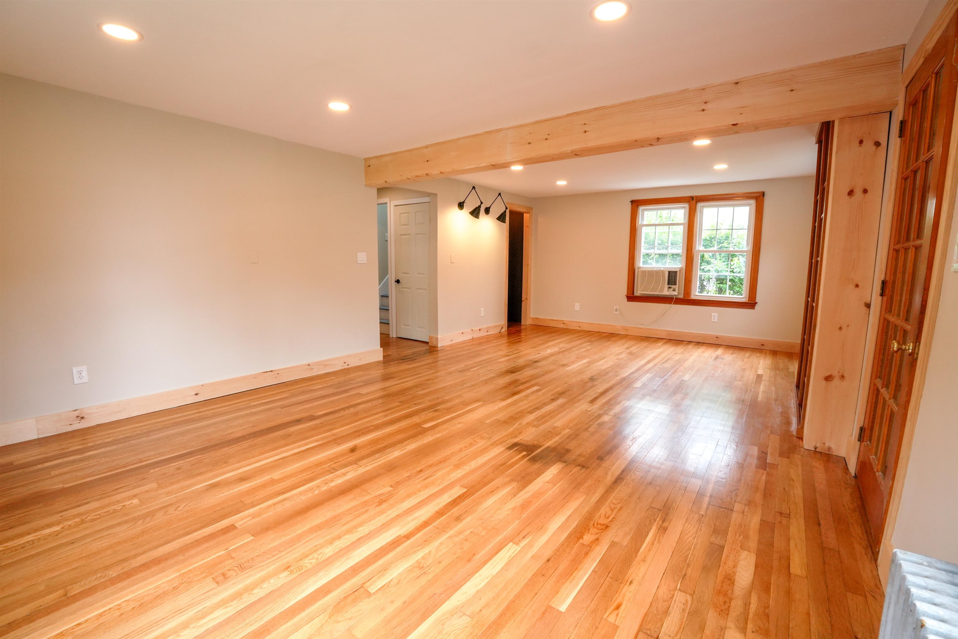 Nashua, New Hampshire 03060, United States, 3 Bedrooms Bedrooms, ,2 BathroomsBathrooms,Residential,Active,149060