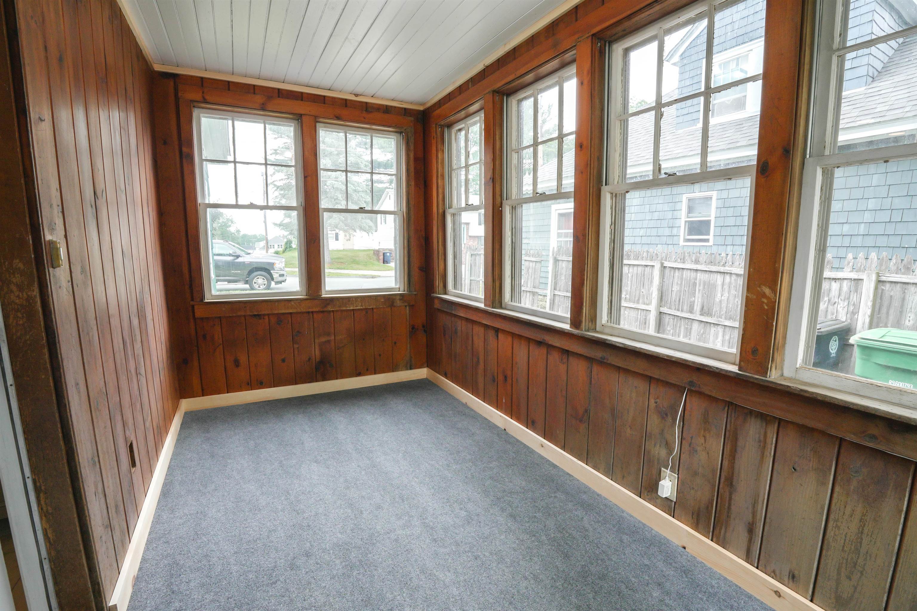 Nashua, New Hampshire 03060, United States, 3 Bedrooms Bedrooms, ,2 BathroomsBathrooms,Residential,Active,149060