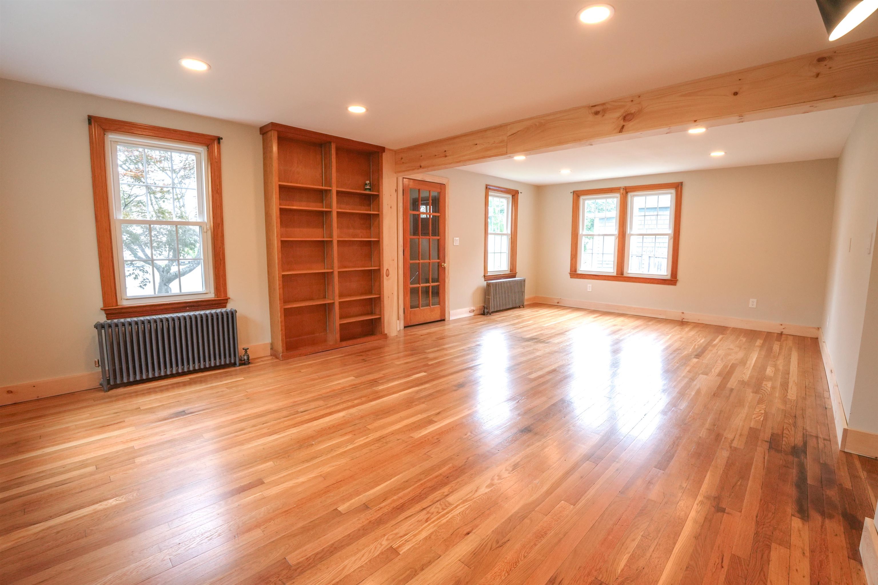 Nashua, New Hampshire 03060, United States, 3 Bedrooms Bedrooms, ,2 BathroomsBathrooms,Residential,Active,149060