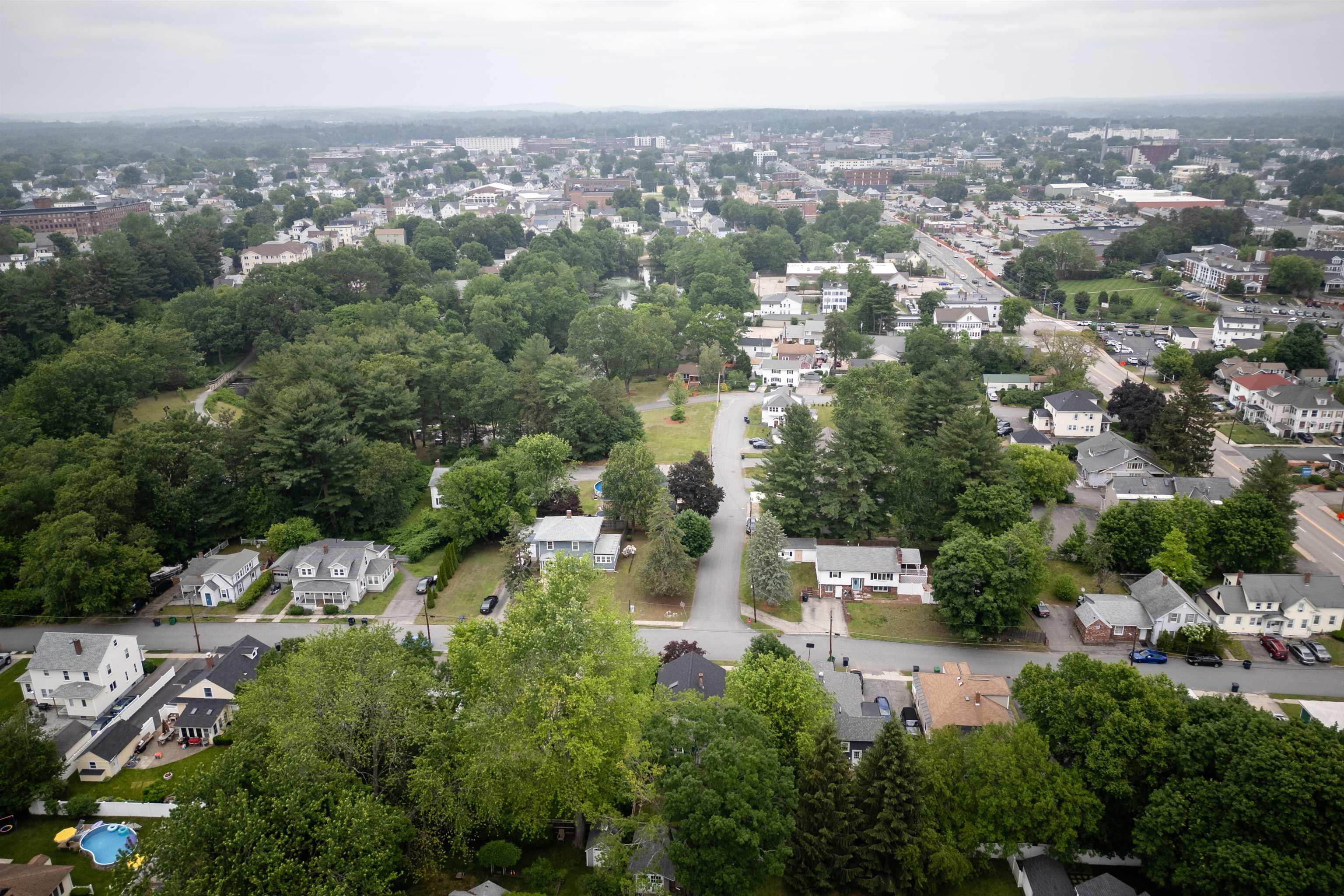 Nashua, New Hampshire 03060, United States, 3 Bedrooms Bedrooms, ,2 BathroomsBathrooms,Residential,Active,149060