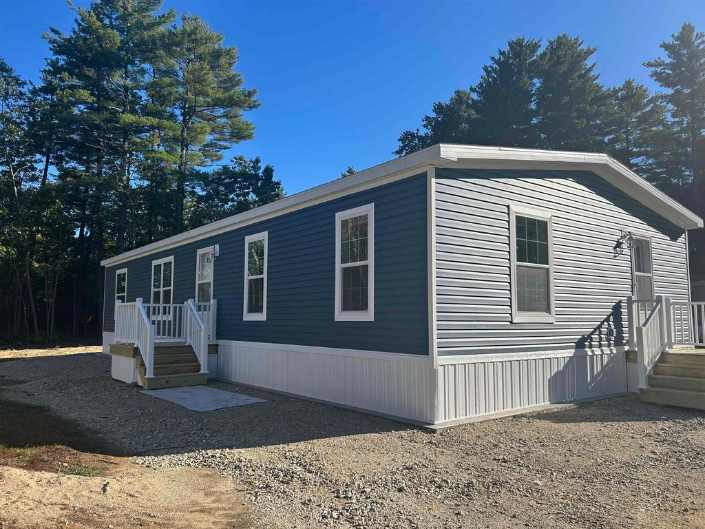 Photo of 621 Sherwood Glen, Somersworth, NH 03878 (MLS # 5063206)