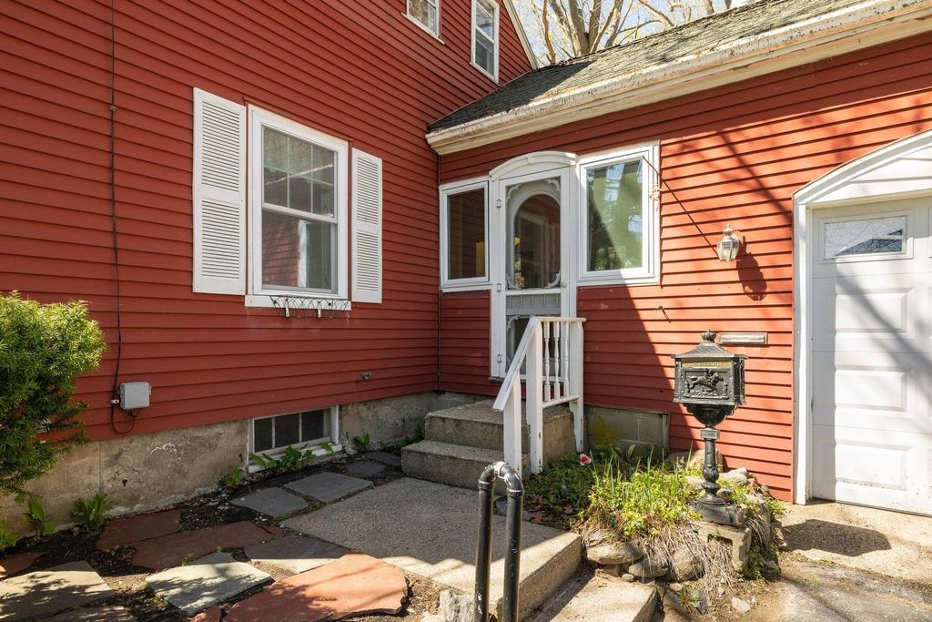 Photo of 65 Mckinley Road, Portsmouth, NH 03801 (MLS # 5086278)