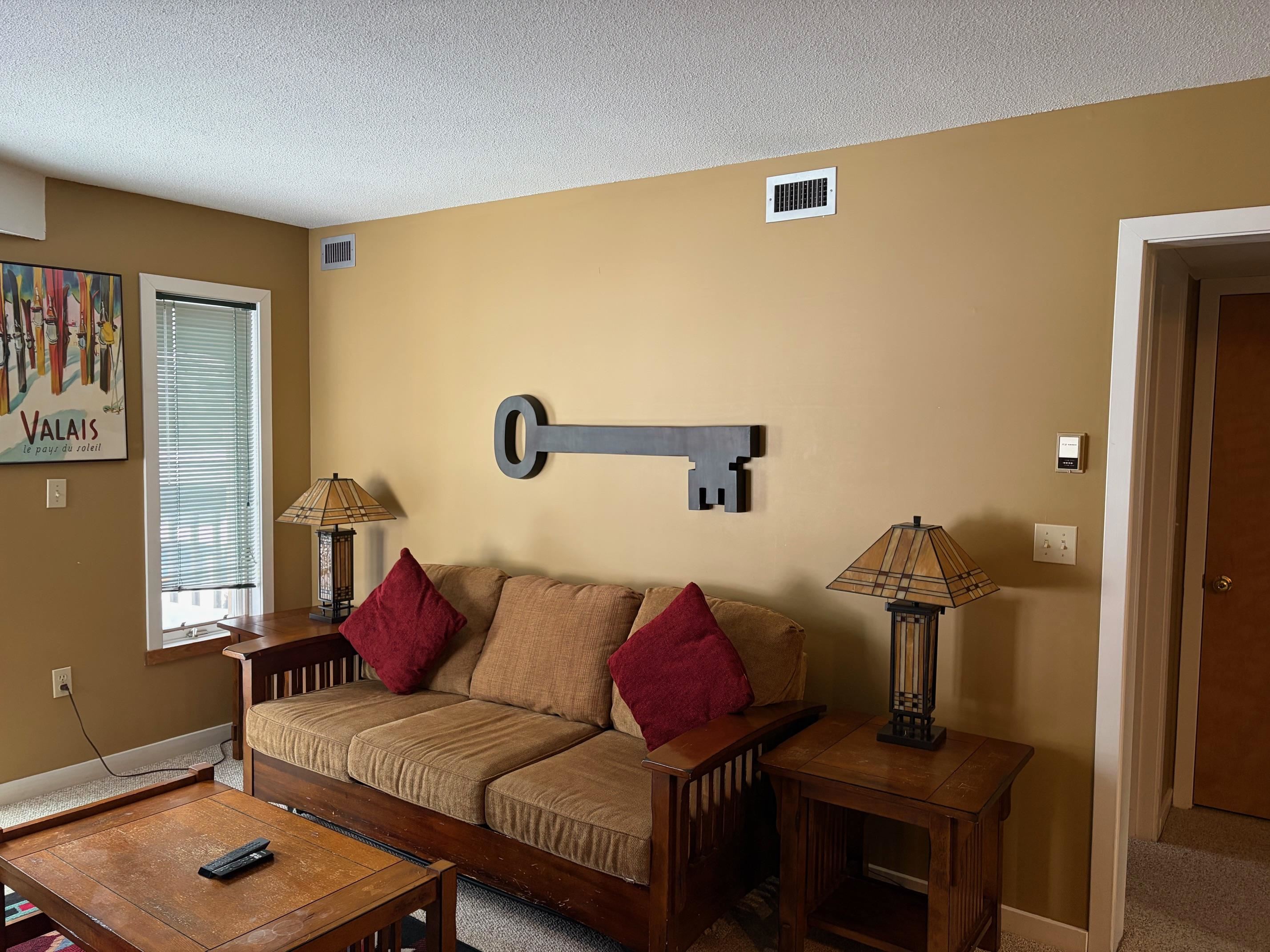 350 Mountain Road B303