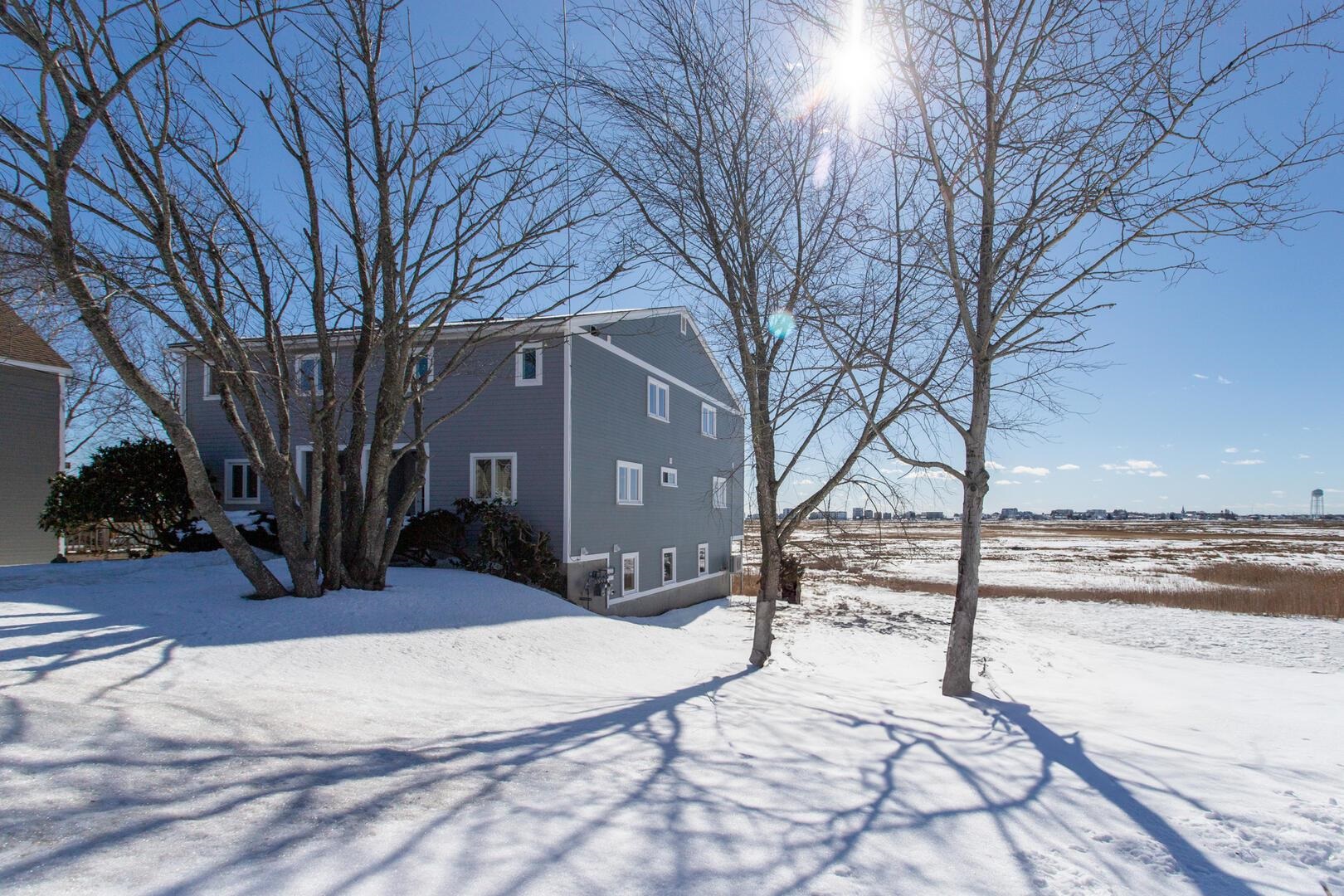 483 Winnacunnett Road West side