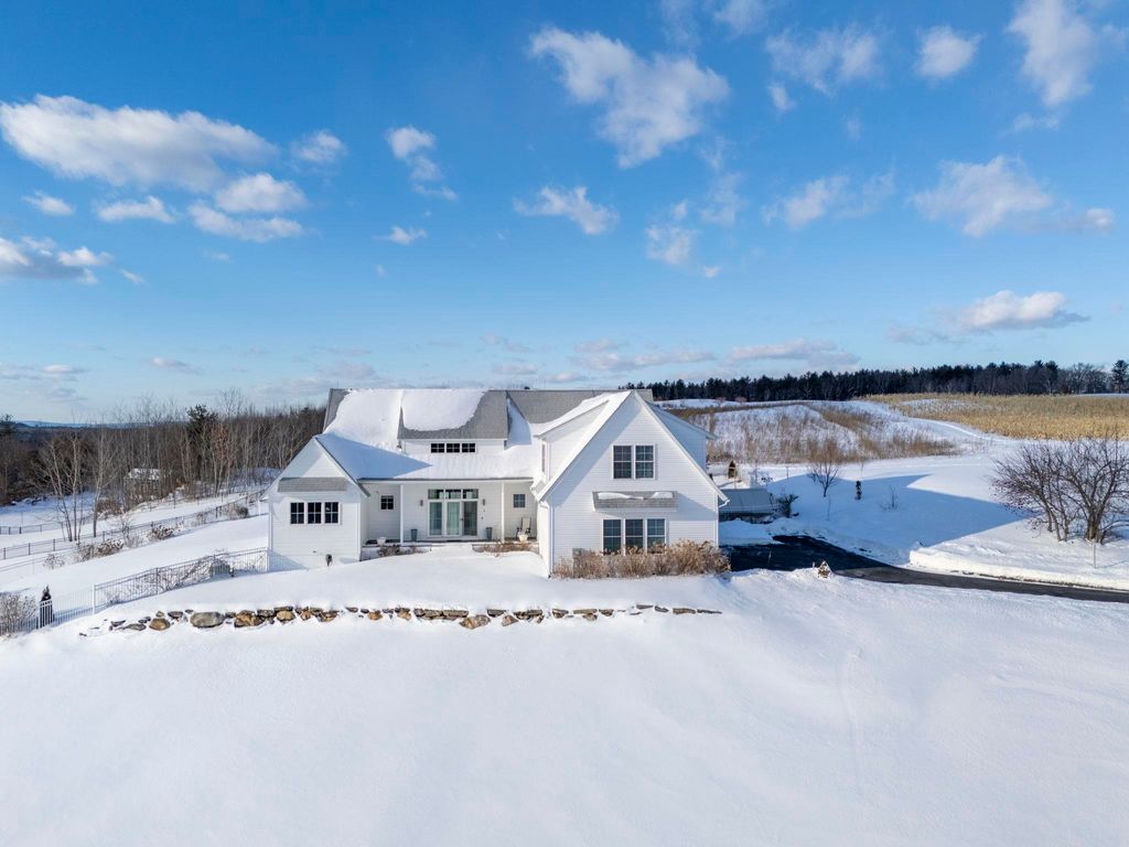 Photo of 2 Nettie Way, Londonderry, NH 03053 (MLS # 5076388)