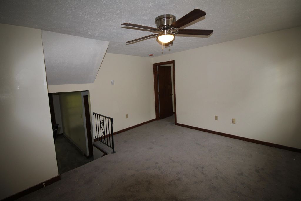 Photo of 84 Franklin Street #3, Derry, NH 03038 (MLS # 5075769)