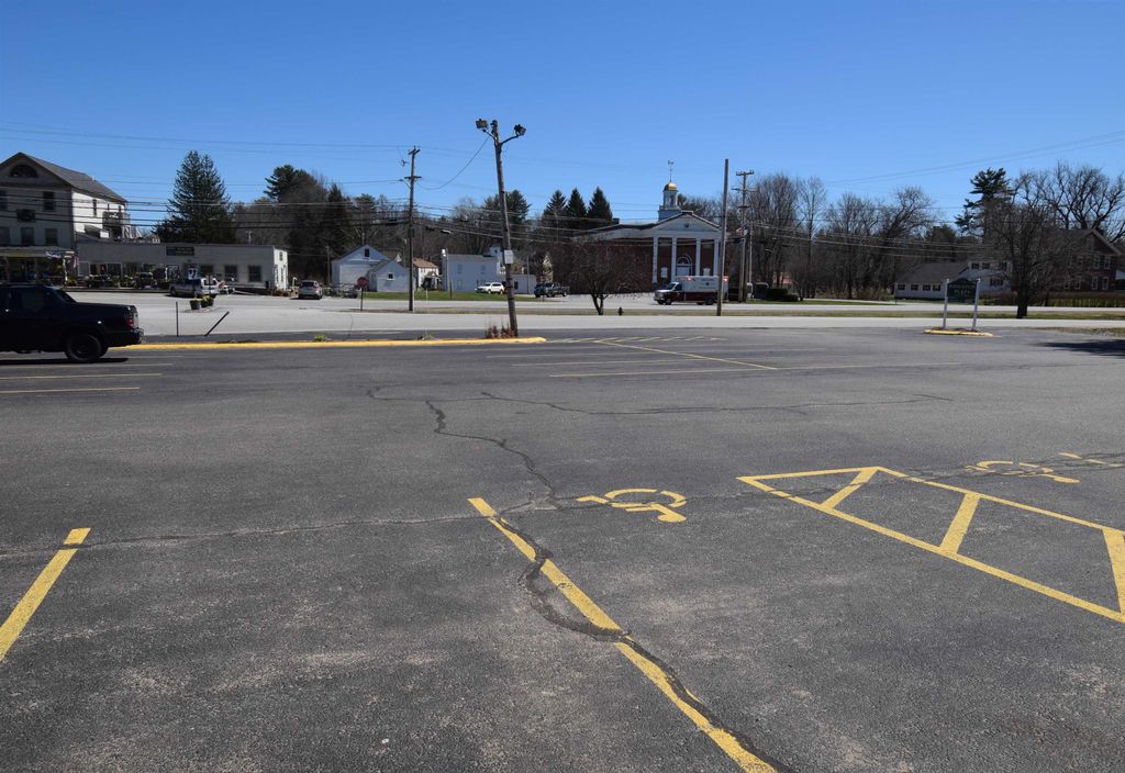 Photo of 160 Main Street #Unit D, Kingston, NH 03848 (MLS # 5069626)