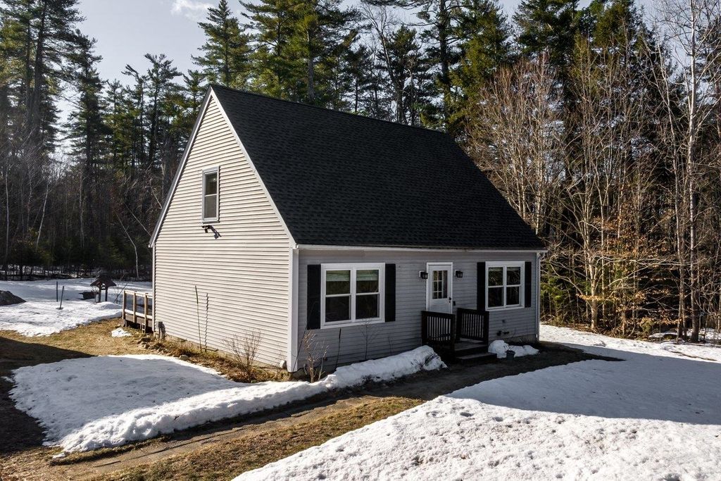Photo of 21 Holly Lane, Farmington, NH 03835 (MLS # 5080267)