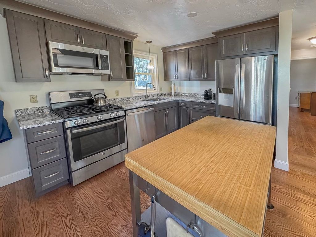 Photo of 60 Evergreen Avenue, Franklin, NH 03235 (MLS # 5086696)