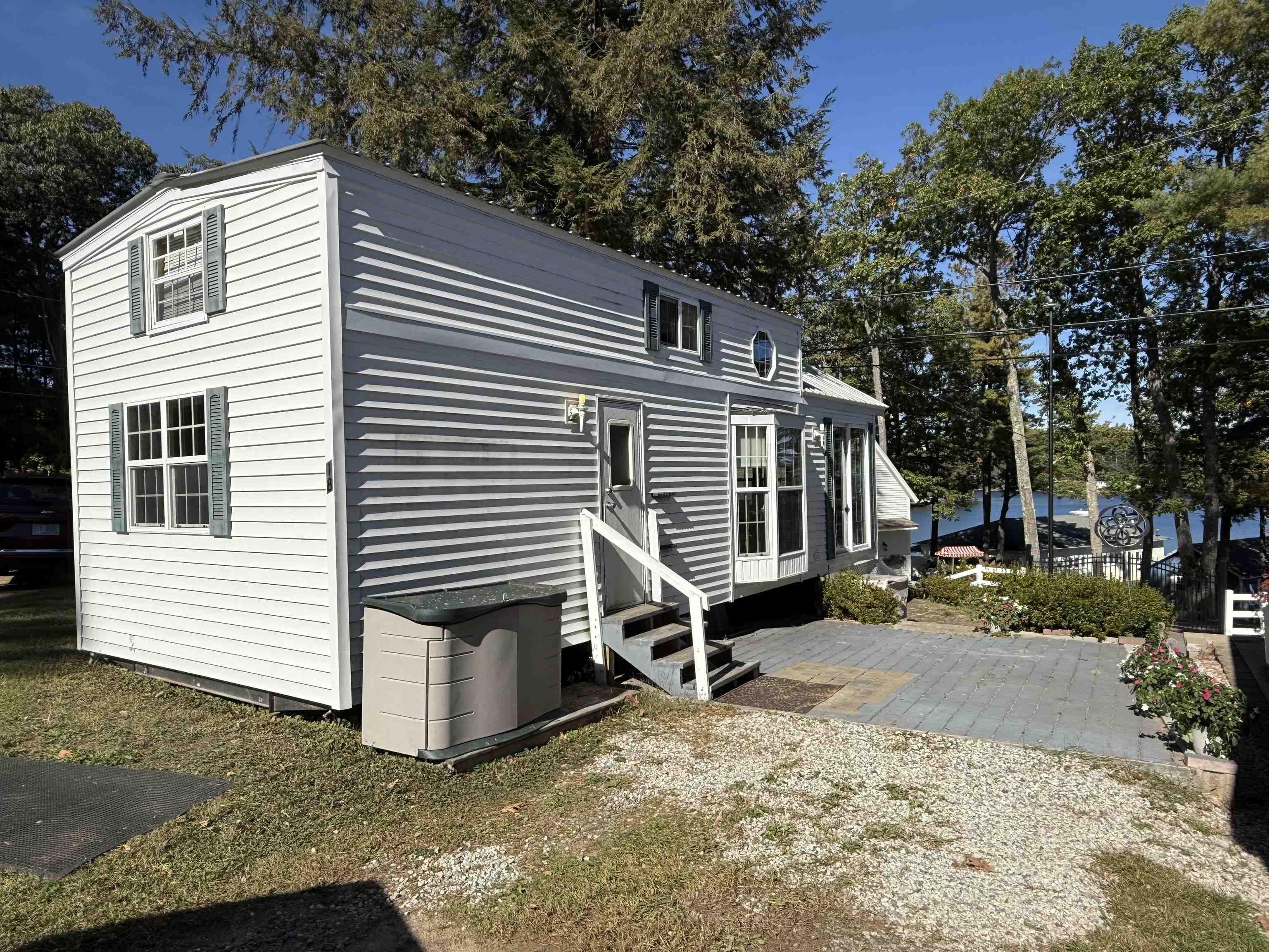 24 Dock Road 18