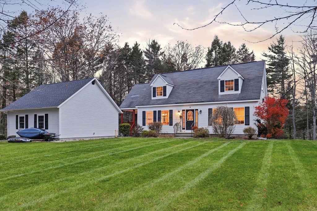 Photo of 249 Cooper Hill Road, Nottingham, NH 03290 (MLS # 5069015)