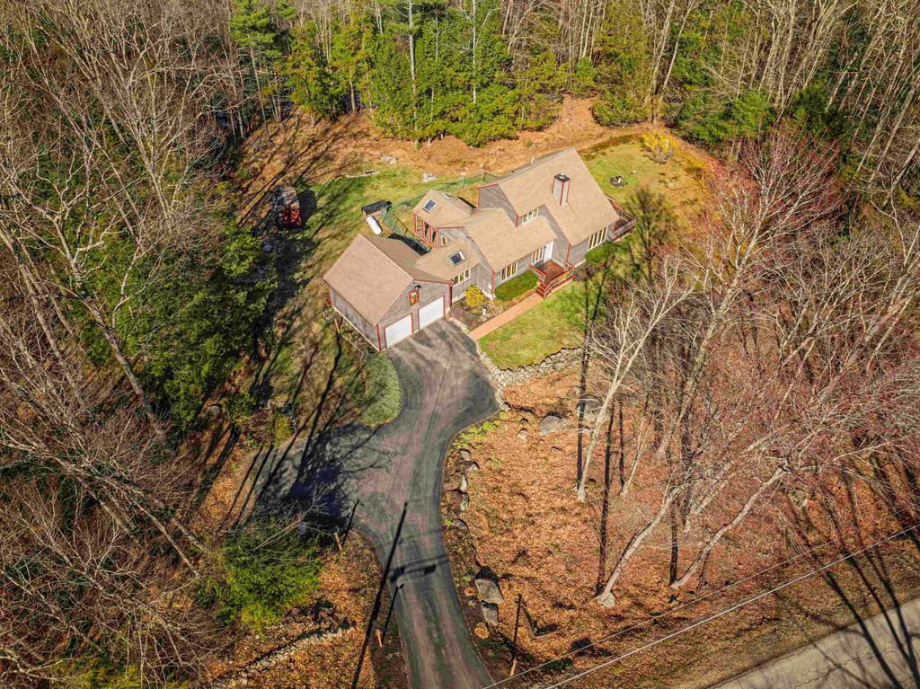 Photo of 81 Deer Ridge Drive, Barrington, NH 03825 (MLS # 5084347)