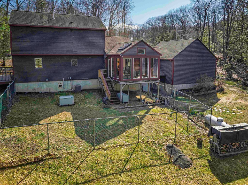 Photo of 81 Deer Ridge Drive, Barrington, NH 03825 (MLS # 5084347)