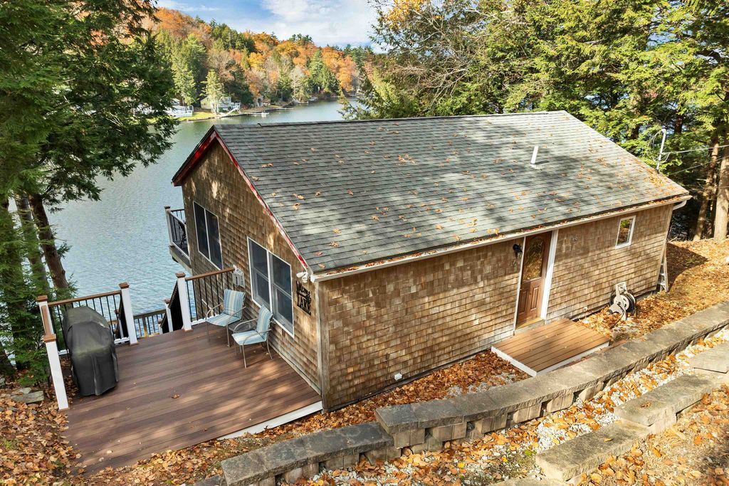 Photo of 16 Ridge Road, Barnstead, NH 03218 (MLS # 5081372)