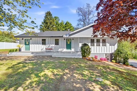 Photo of 99 Pond Street, Salem, NH 03079 (MLS # 5088743)