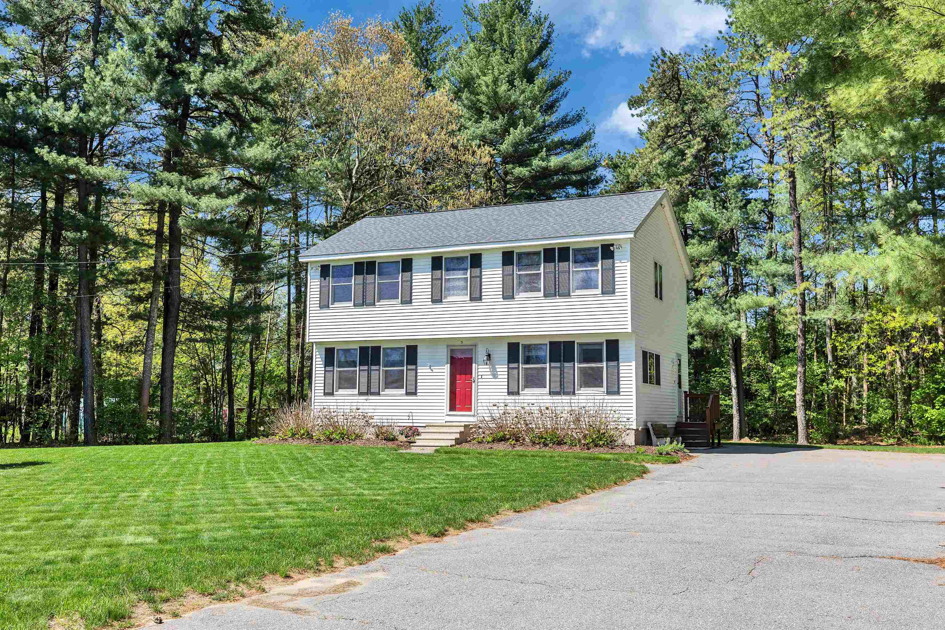 3 Pondview Drive