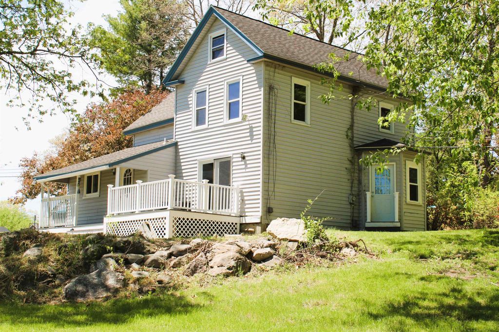Photo of 2 Paula Circle, Hudson, NH 03051 (MLS # 5089794)