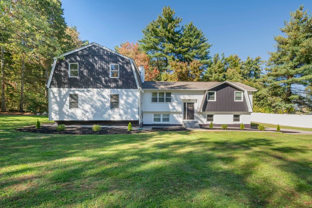 Photo of 5 Jade Road, Merrimack, NH 03054 (MLS # 5065752)