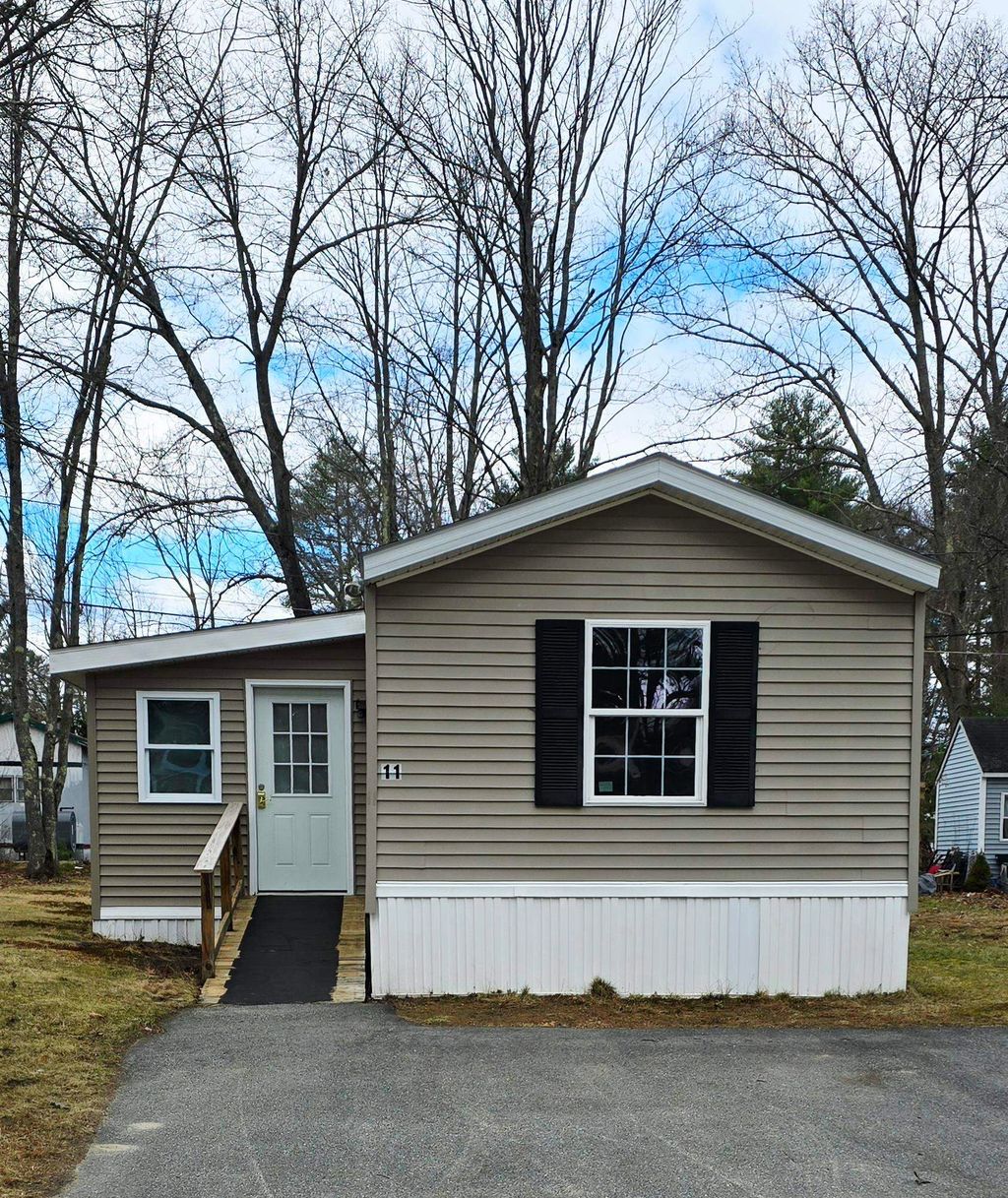 Photo of 11 Boanza Drive, Concord, NH 03303 (MLS # 5080424)