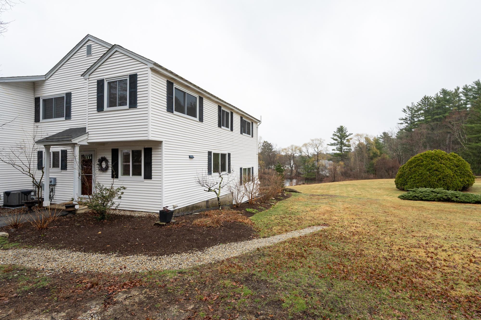 135 Amherst Street 26