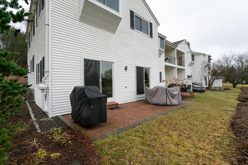 Photo of 135 Amherst Street #26, Amherst, NH 03031 (MLS # 5082112)
