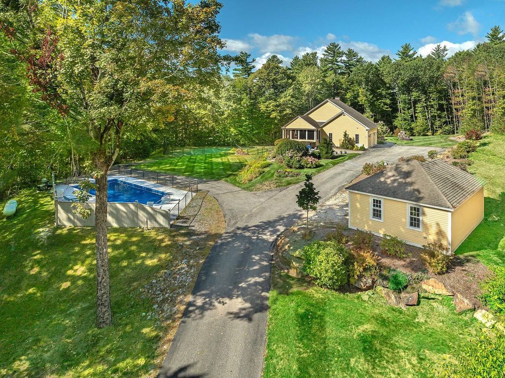 Photo of 239 Gould Hill Road, Hopkinton, NH 03229 (MLS # 5083474)