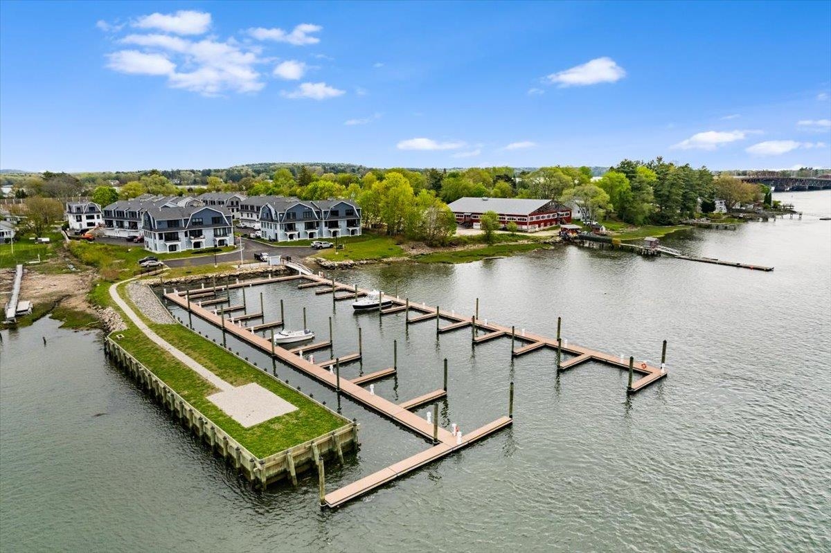 Slip B18 Little Bay Drive