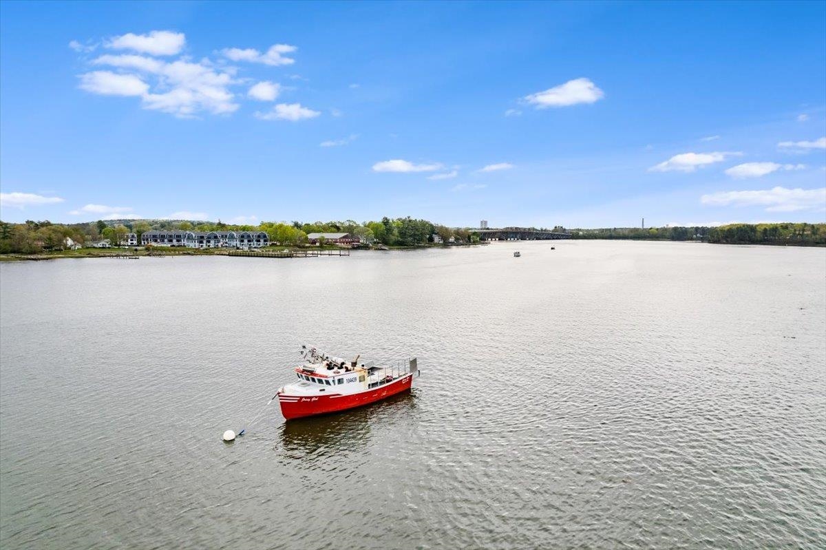 Slip B18 Little Bay Drive